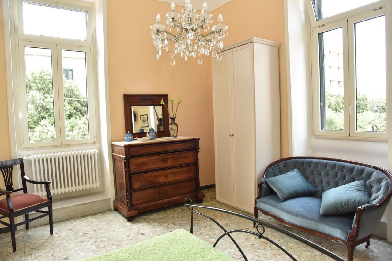 Rosaria Suite & Rooms Лечче Экстерьер фото